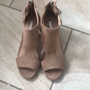 Open toe and open side booties